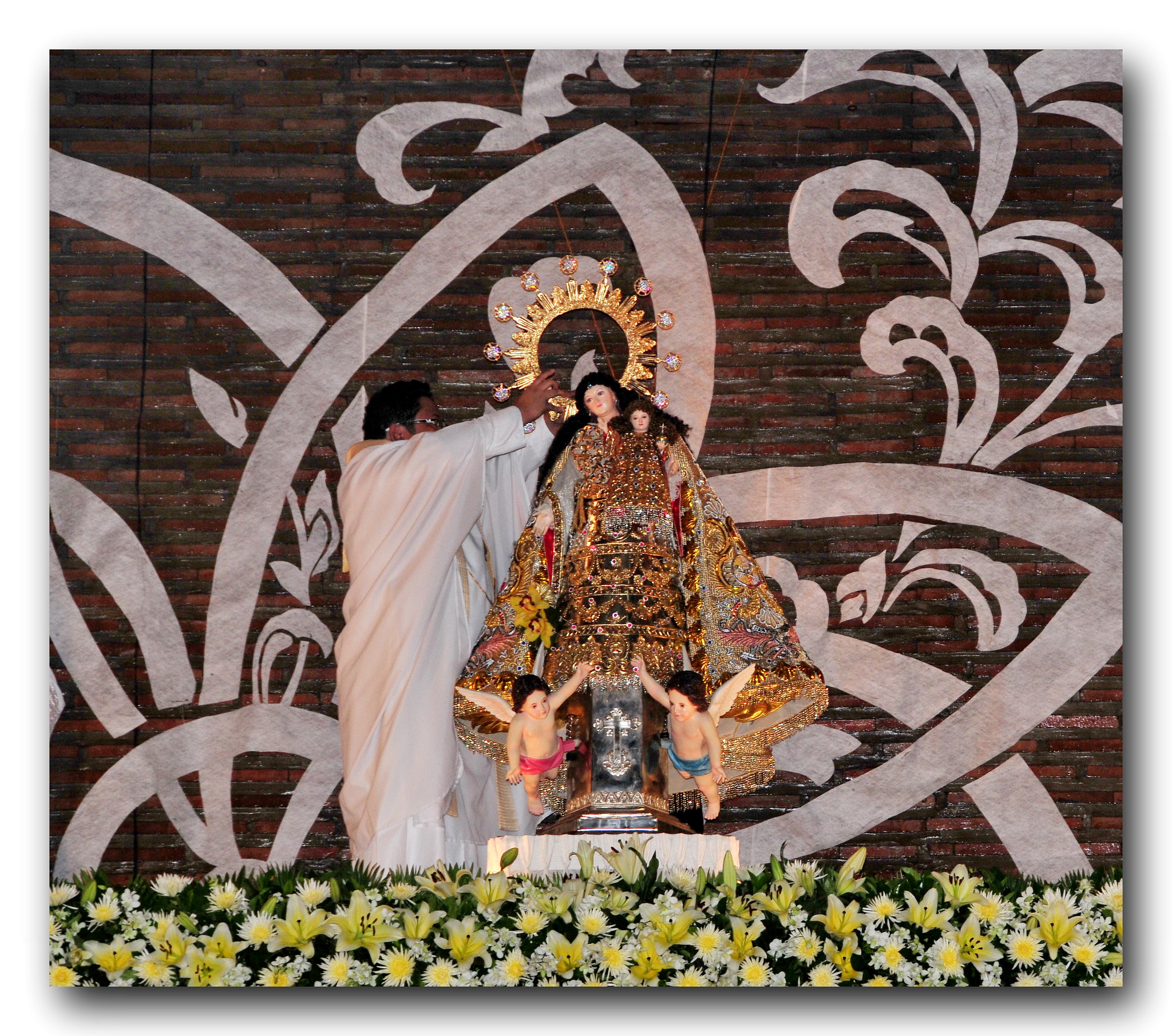 The Canonical Coronation Proper (4)